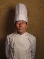 昆虫料理研究家 内山昭一氏