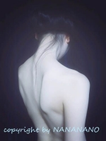 セルフポートレイト七菜乃写真展 「裸体というドレス」 Nudity, my dress