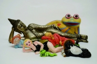 横尾忠則 涅槃像コレクションより 「写真提供:横尾忠則現代美術館」