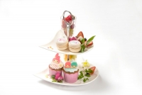 オシャレにお祝いデザートタワー　￥1,780