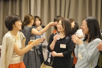 日本一笑えるクリスマス 100 人女子会