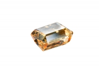 トパーズ(ルース)日本彩珠宝石研究所所蔵