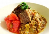 株式会社きたやま南山 高校生が育てた牛一頭まるごといただキーマカレー