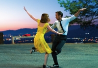 (C)2017 Summit Entertainment, LLC. All Rights Reserved. Photo credit: EW0001: Sebastian (Ryan Gosling) and Mia (Emma Stone) in LA LA LAND. Photo courtesy of Lionsgate.
