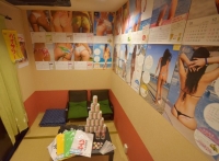 30のお尻に囲まれた【美尻の部屋】がアキバに