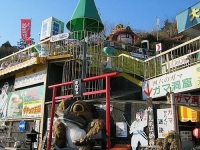 ガマ洞窟(イメージ)：写真提供「東京別視点ガイド」