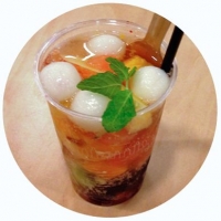 期間特別限定メニュー　フルーツポンチ　650円