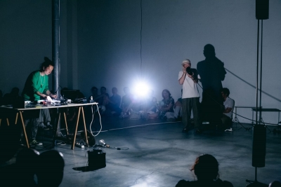 鈴木昭男／恩田晃デュオ・パフォーマンス