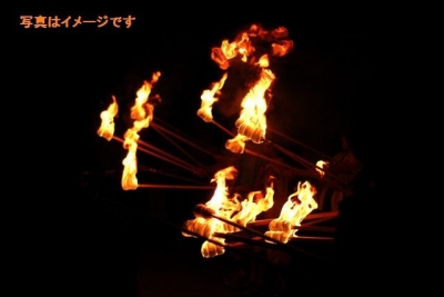 たいまつ祭り(ノドッチャータ La 'Ndocciata)12月8日、24日 :イタリア