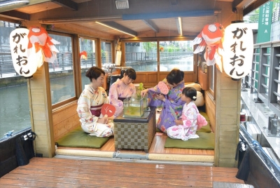 すみだ下町きんぎょ舟