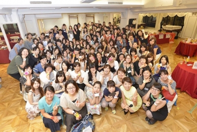 日本一笑えるクリスマス 100 人女子会