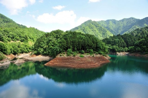 宮が瀬湖(神奈川)