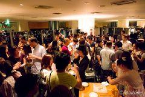 1/11(金)銀座 夜景が一望できるアンティーク空間で異業種交流パーティー /200名パーティー