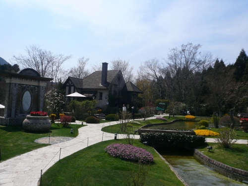 箱根ガラスの森美術館