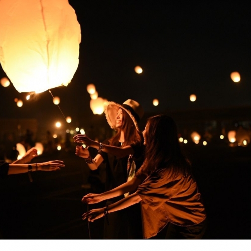 日本初上陸「ランタンフェスト」行ってきた！ランタンが空を舞う絶景 『The Lantern Fest JAPAN supported by PERRIER』