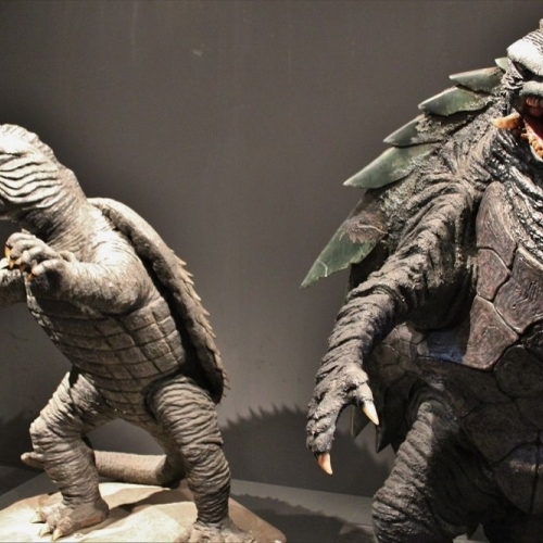 「シン・ゴジラ」の次はガメラだ！ 怪獣が都市に迫る『空想脅威展』は特撮ファン必見
