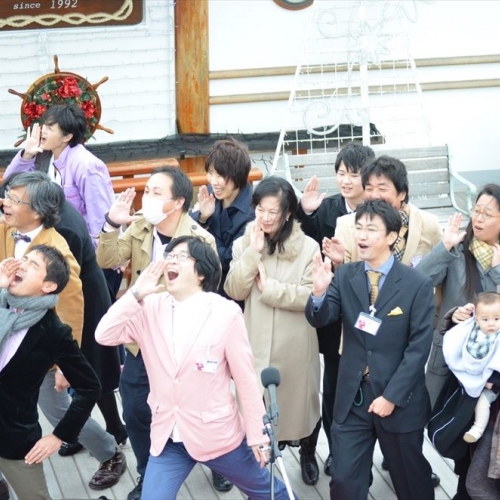 寒さも忘れるホットな愛妻企画、「東京湾の中心で愛を叫ぶ」クルージングが開催