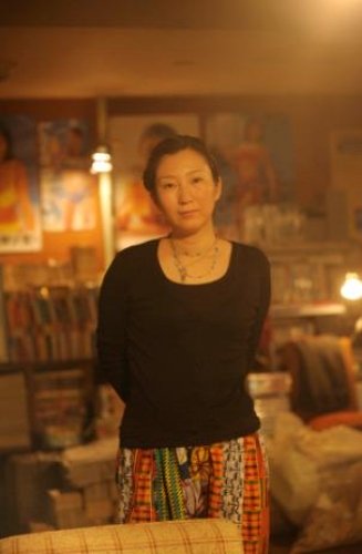 三浦しをん『まほろ駅前番外地』ドラマ放送記念 「まほろの<住人十色>」展