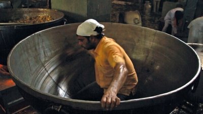 映画『聖者たちの食卓』公開記念～たまには暗闇でカレーを食べよう～ 「沈黙の食卓　Curry」 クラヤミノtasting