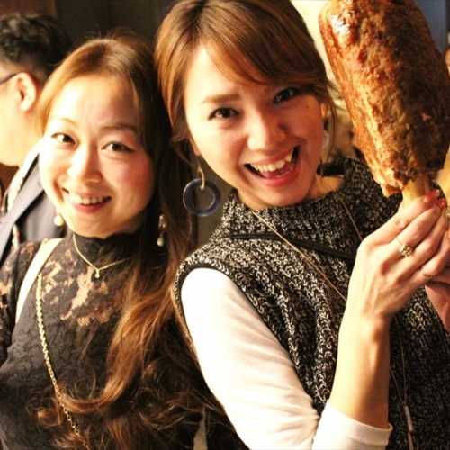 「BAGUS 肉の日イベント」肉の楽園に行ってきた！ 肉で乾杯、特大マンガ肉入刀、世界の肉料理・ワイン食べ飲み放題。